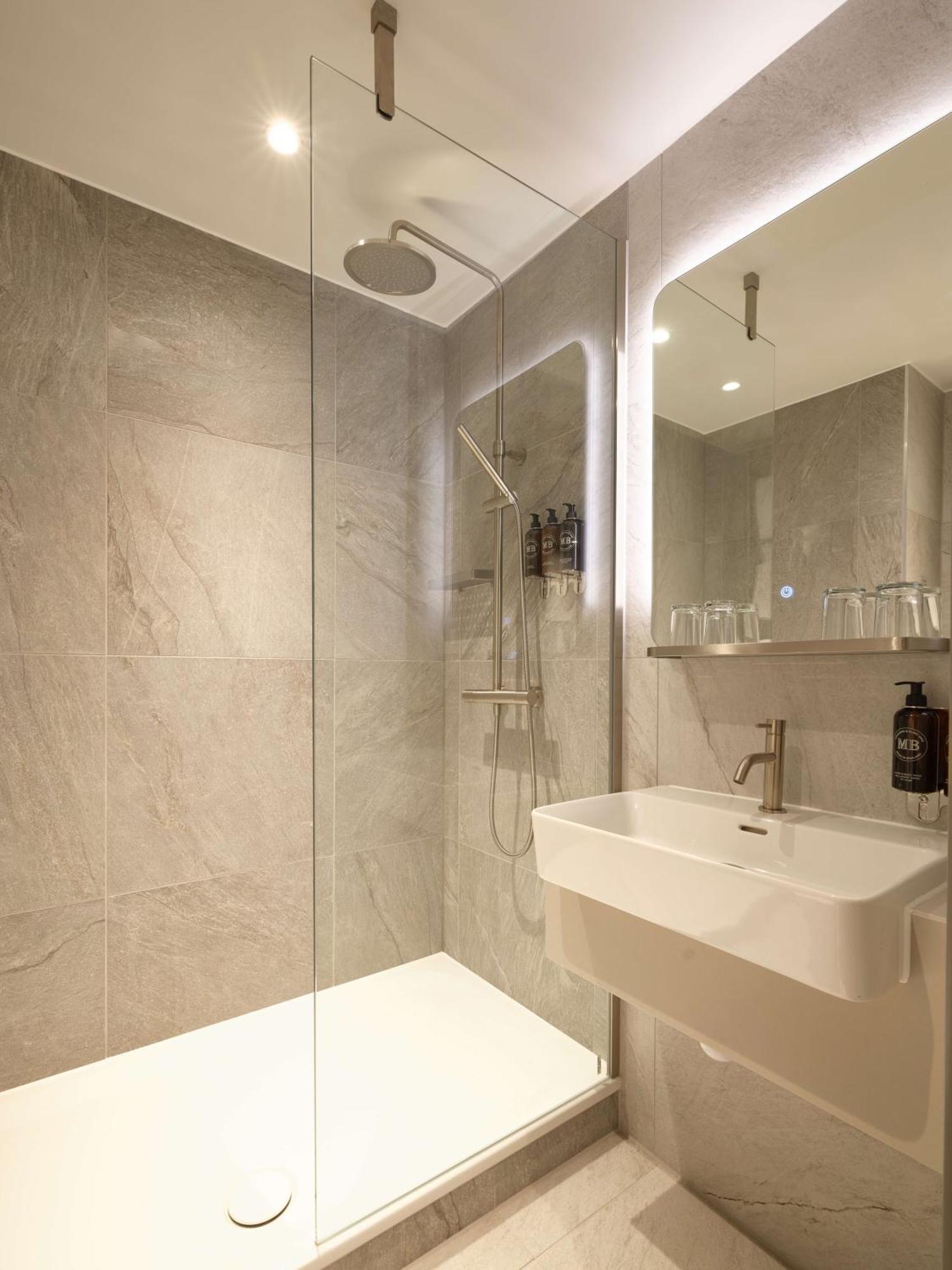 The Resident Edinburgh - Newly Open Hotel Екстериор снимка